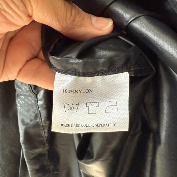 Kate Kasin hooded zipup windbreaker, packable, size L, black, EUC - Picture 7 of 7